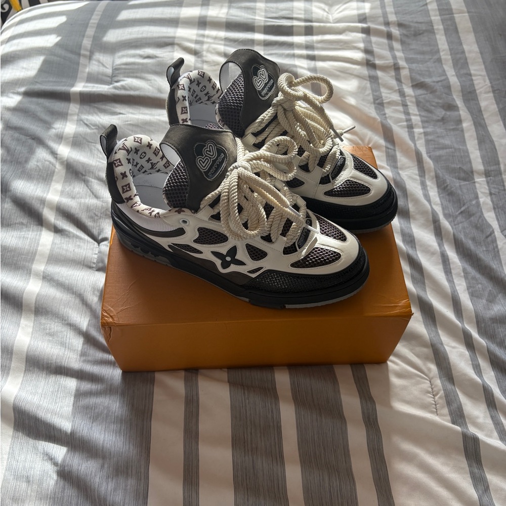 Louis Vuitton Monochrome Patterned Sneakers